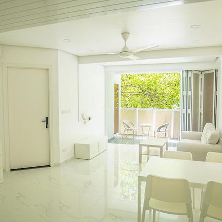 Beachfront Apartment Male Bagian luar foto